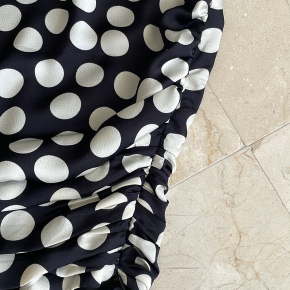 MNG ONE SLEEVE STRAPLESS TOP - Picture 2 of 8